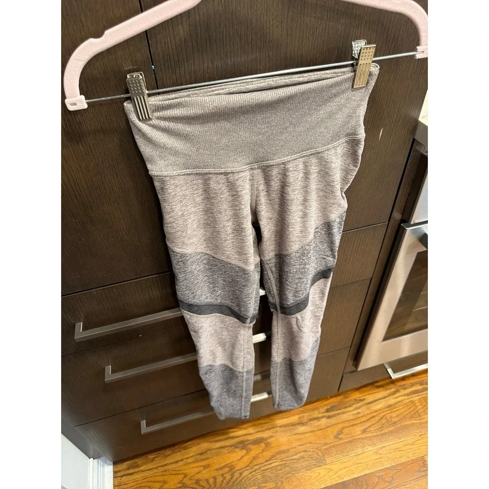 Alo‎ Yoga High-Waist Alosoft Sheila Leggings XS
